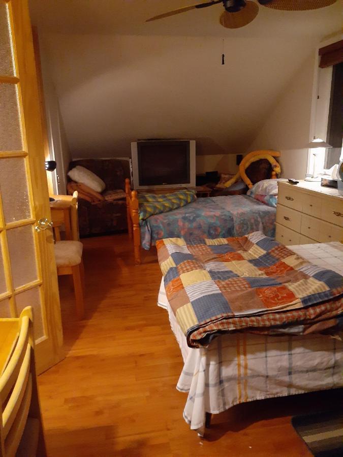 Bienvevus Chez Rino-Hugues Bed and Breakfast Trois-Pistoles Eksteriør billede